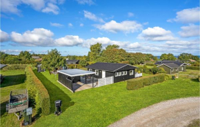 Beautiful Home In Glesborg With Kitchen